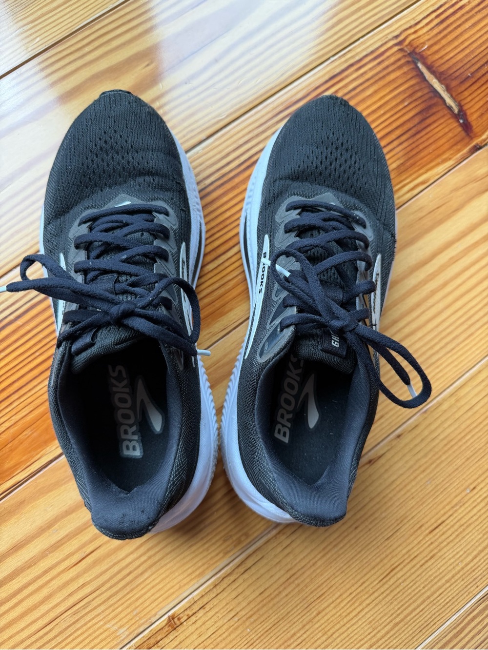 Brooks Black and White Women's Athletic Running Shoes